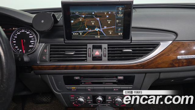 Audi A6 2015 — photo 15