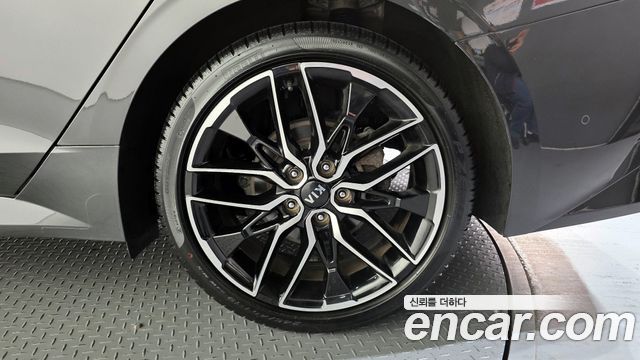 Kia K5 2021 — photo 7