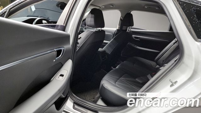 Hyundai Sonata 2021 — photo 12