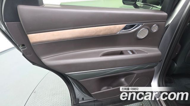 Genesis GV80 2020 — photo 15