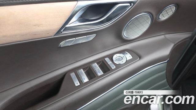 Genesis GV80 2020 — photo 36