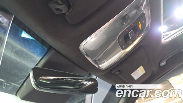 Genesis GV80 2020 — photo 37