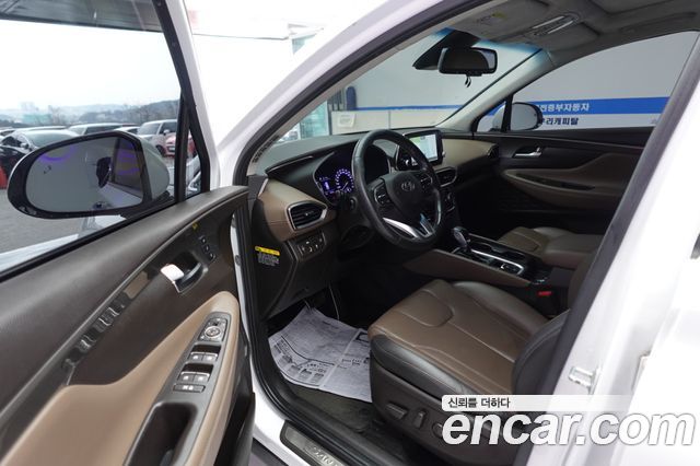Hyundai Santafe 2020 — photo 11