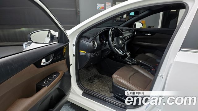 Kia K3 2020 — photo 13