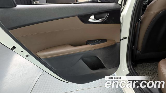 Kia K3 2020 — photo 15