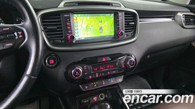 Kia Sorento 2015 — photo 21