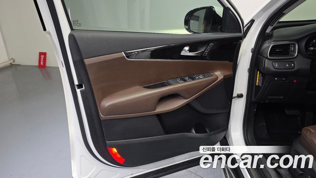 Kia Sorento 2015 — photo 14