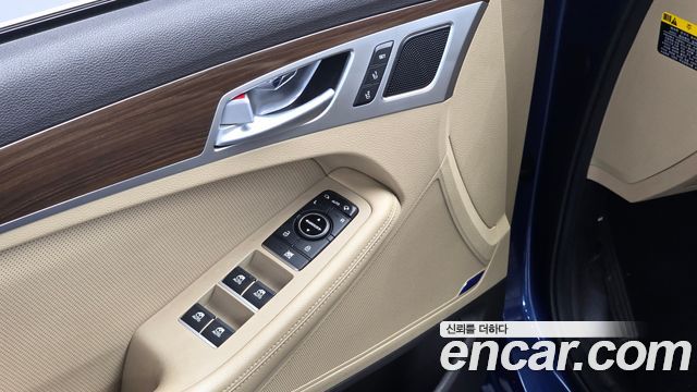 Hyundai Genesis 2016 — photo 22