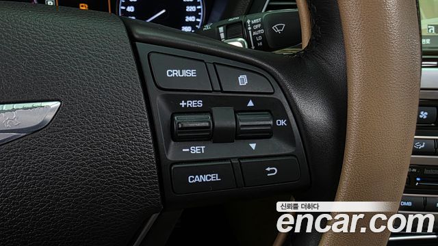 Hyundai Genesis 2016 — photo 24