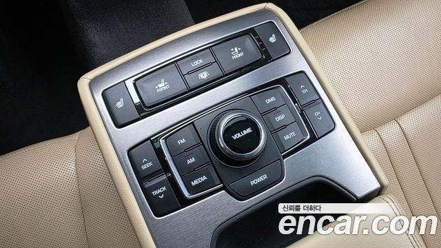 Hyundai Genesis 2016 — photo 25