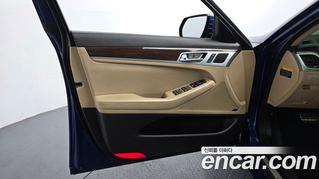 Hyundai Genesis 2016 — photo 14