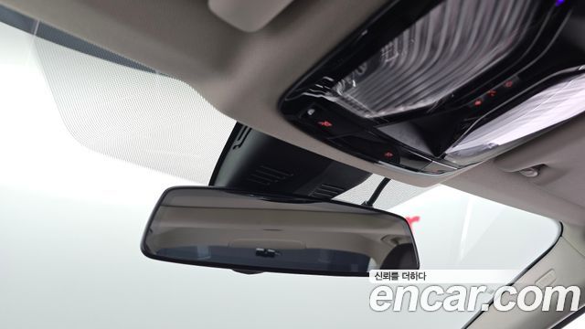 BMW 3-Series 2022 — photo 29