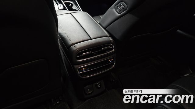 Genesis GV80 2020 — photo 16