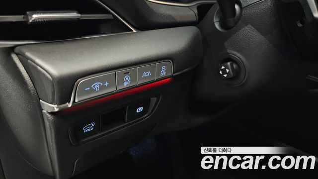 Genesis GV80 2020 — photo 28