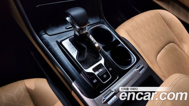 Kia Canival 2023 — photo 12