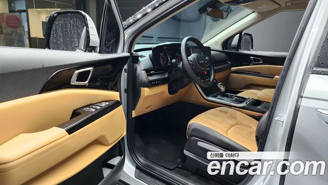 Kia Canival 2023 — photo 13