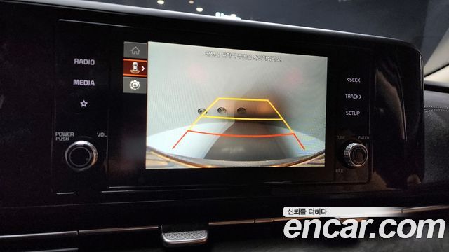Kia Canival 2023 — photo 20