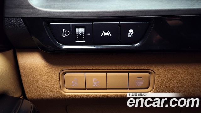 Kia Canival 2023 — photo 29