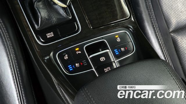 Kia K7 2014 — photo 24