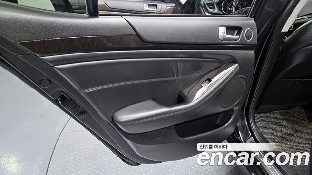 Kia K7 2014 — photo 15