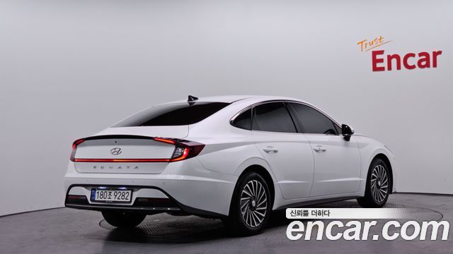 Hyundai Sonata 2021 — photo 2