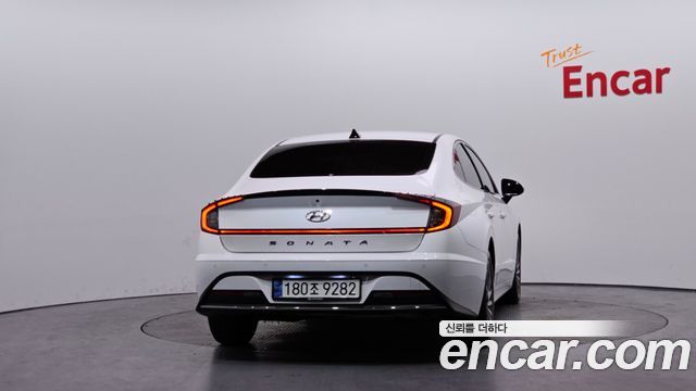 Hyundai Sonata 2021 — photo 4