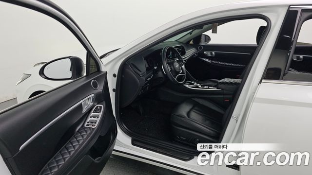 Hyundai Sonata 2021 — photo 13