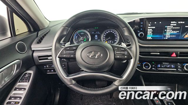 Hyundai Sonata 2021 — photo 19