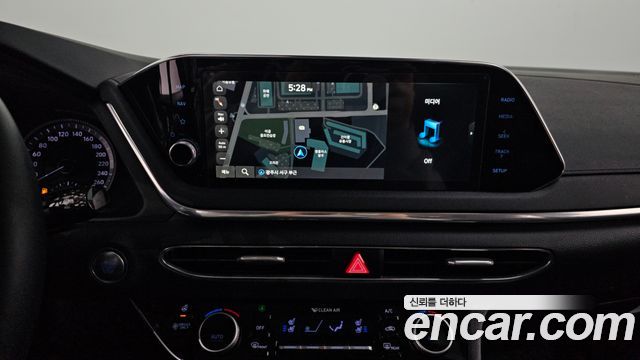 Hyundai Sonata 2021 — photo 20