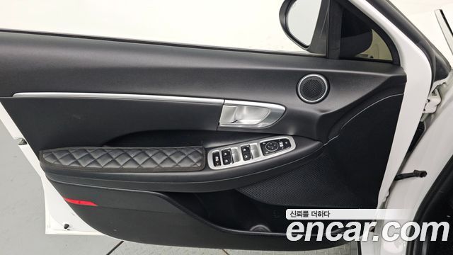 Hyundai Sonata 2021 — photo 14