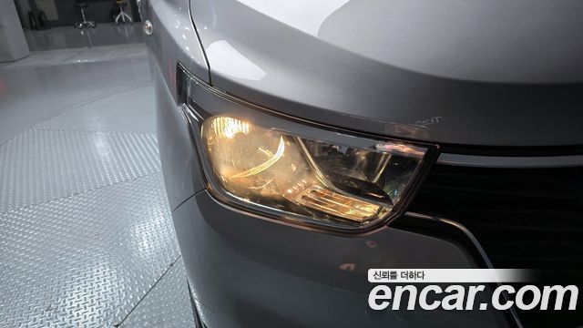 Hyundai Starex 2021 — photo 8