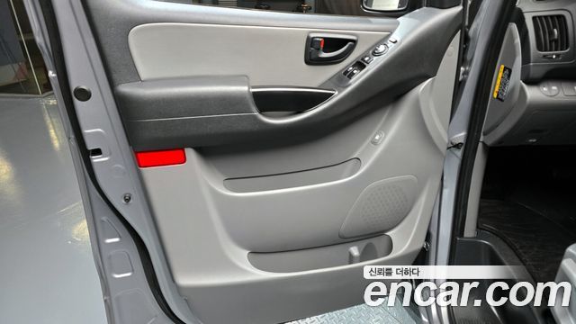 Hyundai Starex 2021 — photo 14
