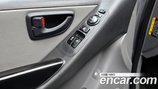 Hyundai Starex 2021 — photo 28
