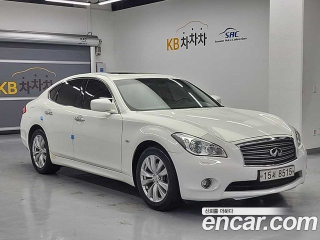 Infiniti M 2011 — photo 4