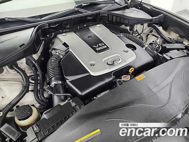Infiniti M 2011 — photo 5