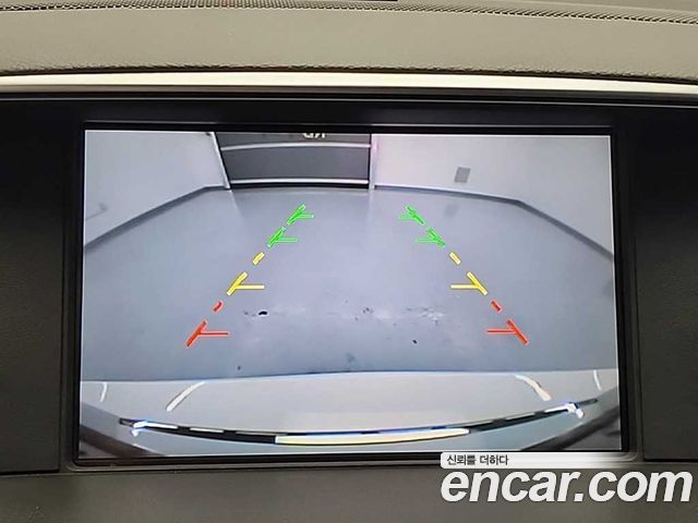 Infiniti M 2011 — photo 17