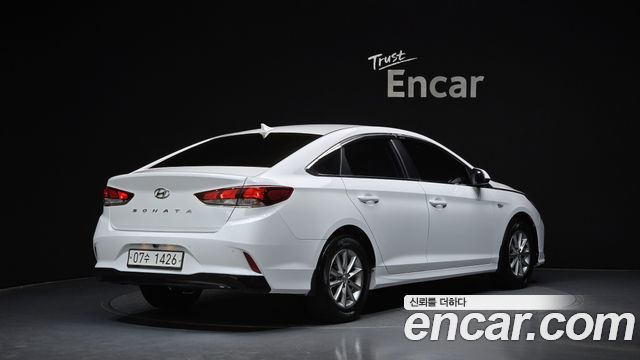 Hyundai Sonata 2018 — photo 2