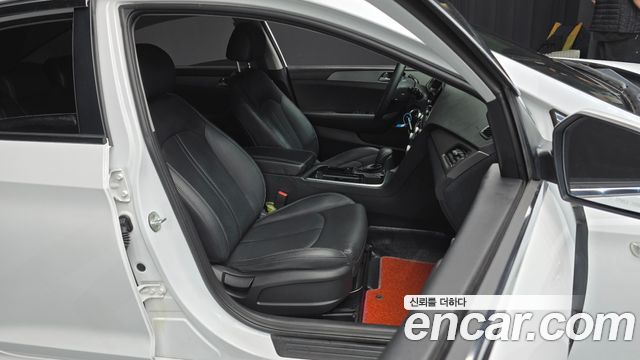 Hyundai Sonata 2018 — photo 12