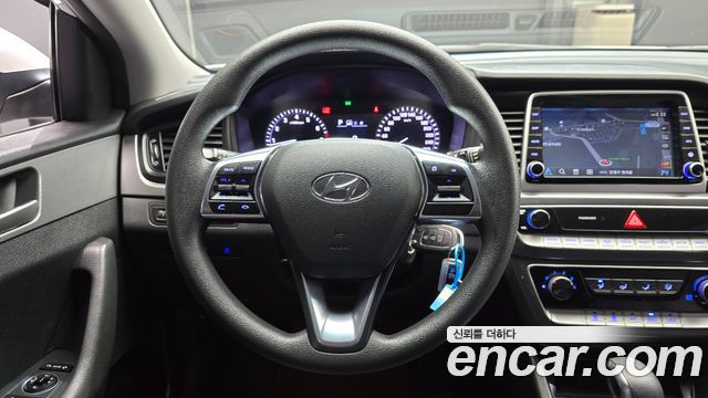 Hyundai Sonata 2018 — photo 13
