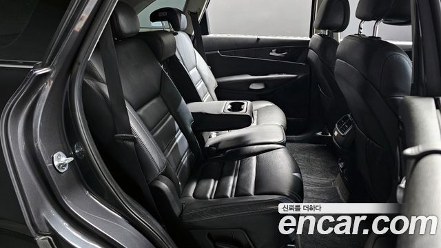 Kia Sorento 2016 — photo 18