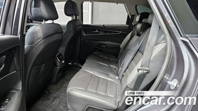 Kia Sorento 2016 — photo 16