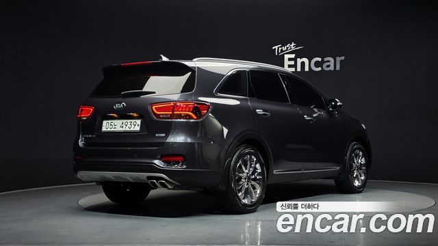 Kia Sorento 2018 — photo 2