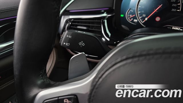 BMW 5-Series 2018 — photo 34