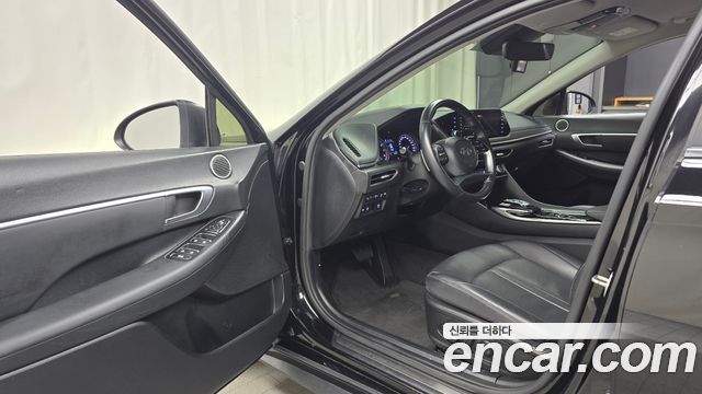 Hyundai Sonata 2021 — photo 13