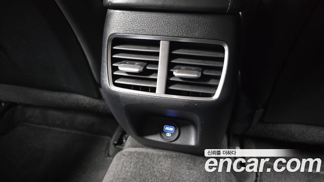 Hyundai Sonata 2021 — photo 28