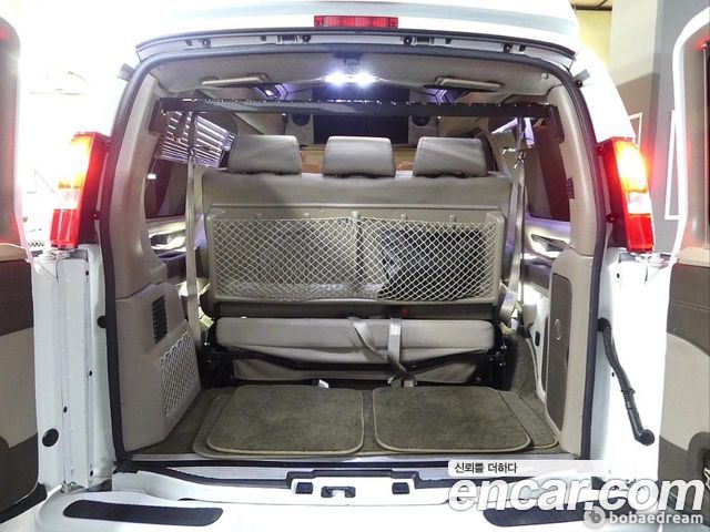 GMC Savana 2022 — photo 4