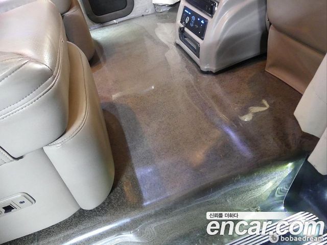 GMC Savana 2022 — photo 15