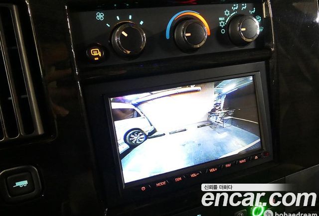 GMC Savana 2022 — photo 16