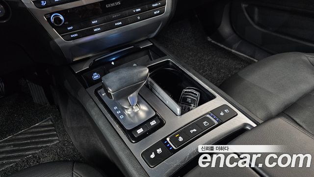 Genesis G80 2019 — photo 9