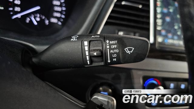 Genesis G80 2019 — photo 17